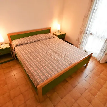 Locazione Turistica Residence Giardino-3 Lägenhet *