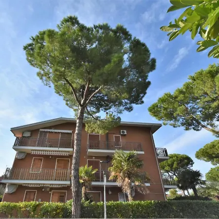 Locazione Turistica Residence Giardino-3 Lägenhet Lignano Sabbiadoro